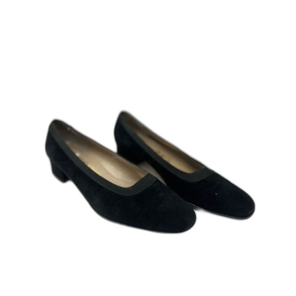 Salvatore Ferragamo Classic Office Pumps Heels Size 8.5 black suede Vintage - Picture 1 of 6